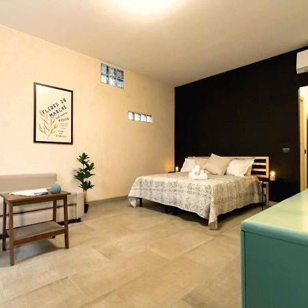 Residence La Corte - Bilocale 3 诺瓦拉 外观 照片